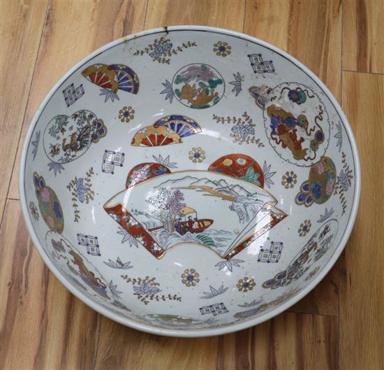 A modern Chinese style punch bowl, diameter 41cm